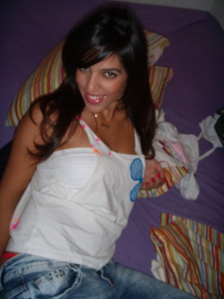 escort girl Nadine de Saint-Martin-aux-Champs