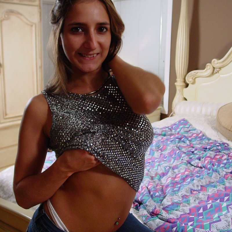 escort girl Julienne de Saint-Chartier